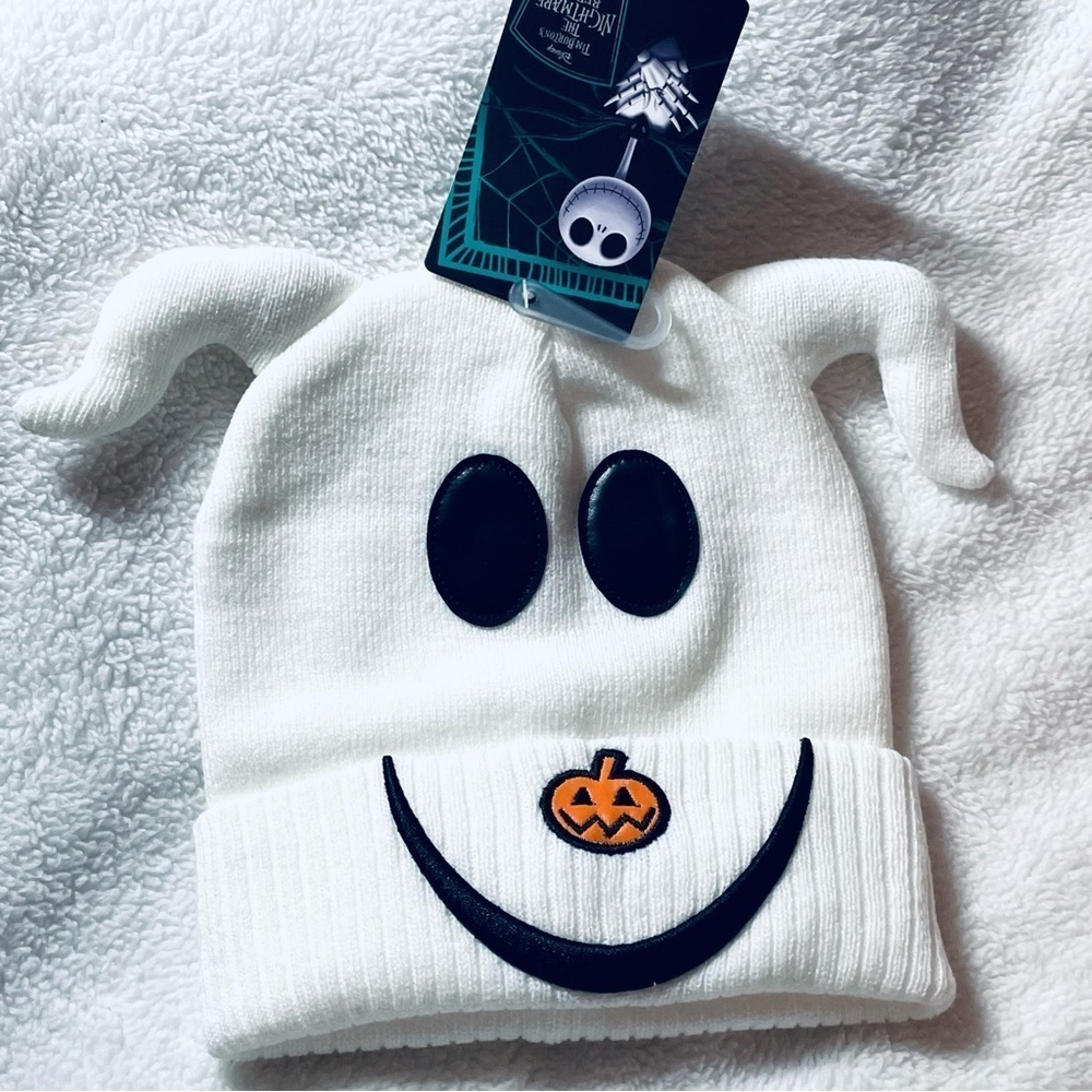 NWT Disney The Nightmare Before Christmas Zero Beanie β Unisex Adult, Halloween
